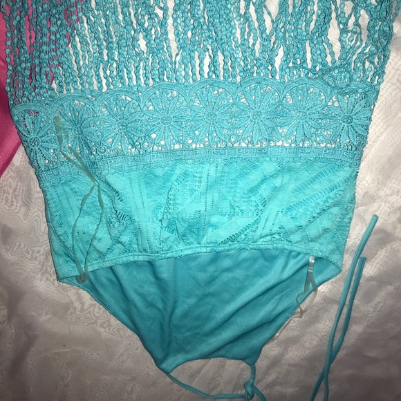 Blue top - Picture 2 of 3